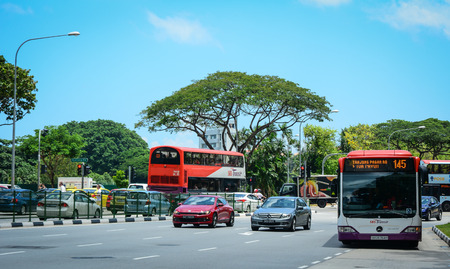 Singapore - Mar 12, 2016. Vehicles run on street in Clark Quay, Singapore. Singapore is a global financial center with a tropical climate and multicultural population.のeditorial素材