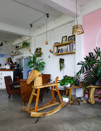 Dalat, Vietnam - Aug 18, 2017. Interior of art coffee shop in Dalat, Vietnam. Da Lat is a popular tourist destination located 1500m above sea level on the Langbian Plateau.のeditorial素材
