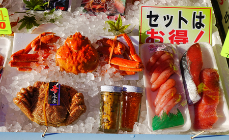 Hakodate, Japan - Oct 1, 2017. Japanese crabs for sale at Asaichi Market. The Hakodate Morning Market (Asaichi) is held daily from 5am (from 6am during winter) to noon.のeditorial素材