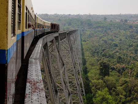 Shan, Myanmar - Feb 23, 2016. A train running on the Goteik viaduct in Nawnghkio, western Shan State, Myanmar.の写真素材