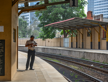 Colombo, Sri Lanka - Dec 12, 2018. Railway station in Colombo, Sri Lanka. The Sri Lankan rail network is 1,508 km of 1,676 mm broad gauge.のeditorial素材