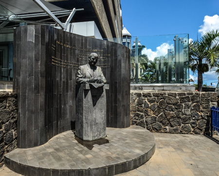 Port Louis, Mauritius - Jan 4, 2017. A hero monument at main square of Port Louis, Mauritius. Port Louis is the country economic, cultural and political centre.のeditorial素材
