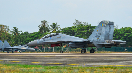 Langkawi, Malaysia - Mar 30, 2019. Royal Malaysian Air Force (TUDM M52-12) Sukhoi SU-30 MKM taxiing on runway of Langkawi Airport (LGK).のeditorial素材
