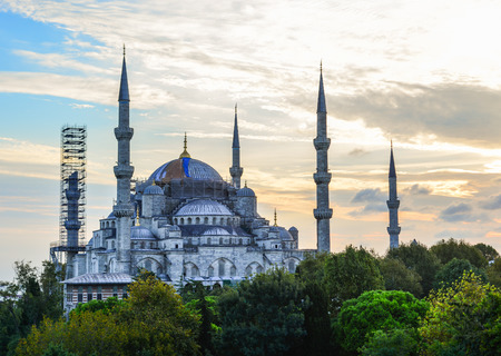 Istanbul, Turkey - Sep 28, 2018. Famous Blue Mosque at twilight in Istanbul, Turkey. The Blue Mosque was constructed between 1609 and 1616 during the rule of Ahmed I.のeditorial素材