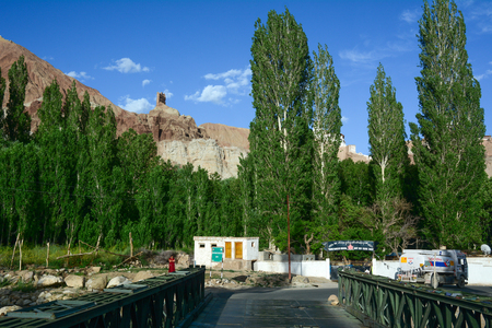 Ladakh, India - Jul 16, 2015. Mountain road of Ladakh, Northern India. Ladakh is the highest plateau in India with much of it being over 3,000 m.のeditorial素材