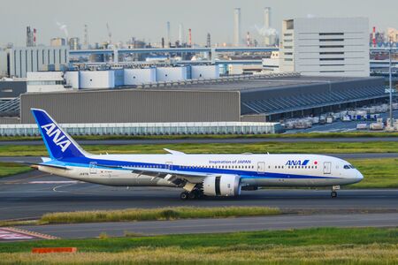 Tokyo, Japan - Nov 2, 2019. JA871A All Nippon Airways Boeing 787-9 Dreamliner taxiing on runway of Tokyo Haneda Airport (HND). Haneda handled 87,098,683 passengers in 2018.のeditorial素材