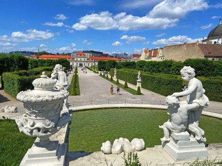 Belvedere Palace, Belvedere Palace and gardens, statues and waterfalls, Vienna, Austria, outdoorsのeditorial素材
