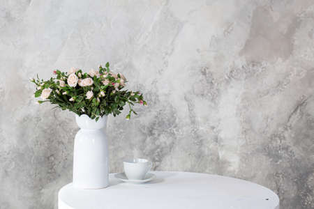 flowers in a vase, vertical frame for mocap photosの写真素材