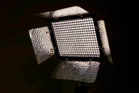 Led lighting device for the shooting with variable color temperature 3200-5500K, consisting of 300...