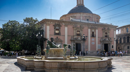 Valencia, Spain 08-26-2023  La Plaza de la Virgen, Square of the Virgin Saint Maryのeditorial素材