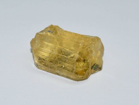 Scapolit yellow