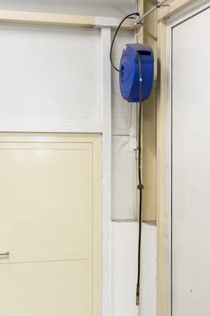 Drum with air pressure hose. Drum with air pressure hose.