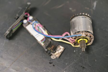Internal battery drill rotor.