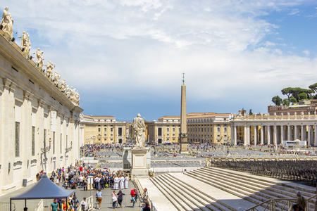 View of St. Peter's Square with semicircular colonnade with statues (Piazza Obliqua), obelisk and stairs, St. Peter's Basilica in Vatican City, Rome, Italyのeditorial素材