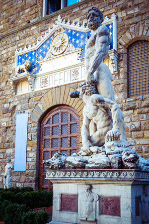 Statue of  Hercules and Caco (Ercole e Caco) by Baccio Bandinelli outside Palazzo Vecchio  (Old Palace) on Piazza della Signoria, Florence, Tuscany, Italyのeditorial素材