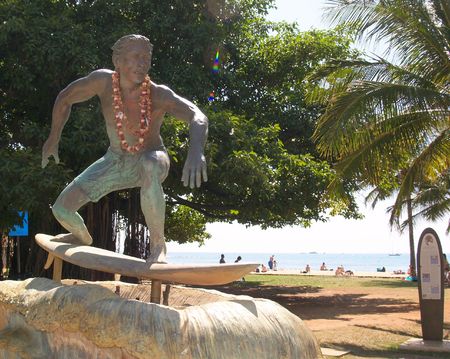 Statue in Waikiki Beachの写真素材
