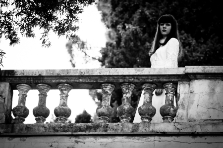 Horror scene of a scary womanの写真素材