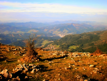 view of a valley from the top of a mountainの写真素材