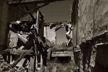 pretty brunette girl posingの写真素材