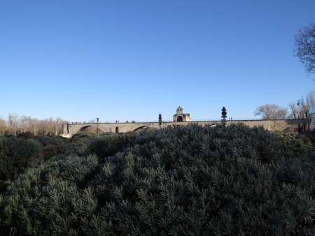 Avignon, Pont Saint Benezet - Bridge, Franceのeditorial素材