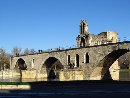 Avignon, Pont Saint Benezet - Bridge, Franceのeditorial素材