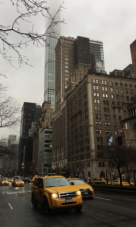 New York taxi cabs on the Avenueのeditorial素材