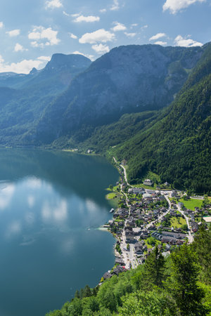 Hallstatt lake in summer, Austriaの写真素材