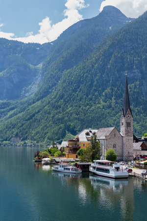 Hallstatt lake in summer, Austriaの写真素材