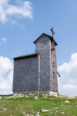 Church on Dachstein mountain in summer, Austriaの写真素材