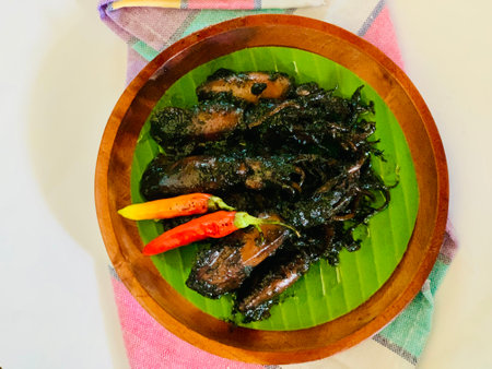 Thai food, deep-fried mussel with black soy sauce