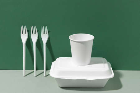 fast food containers forks. High quality photoの写真素材