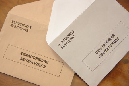 Envelopes for Spanish general election 2016. Envelopes the general elections in Spain. Two types of envelopes to elect the representatives of Spanish citizens in Congress and the Senate.のeditorial素材