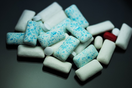 spearmint chewing gumの写真素材