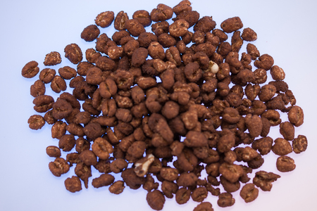 pufarin,sweet expanded wheat with cocoa