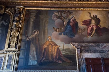 Venice, Italy - march 2019 Interior of the Doge`s Palace (Palazzo Ducale), panorama of the Higher Council Hall. Doge`s Palace is one of the main landmarks of Venice. People visit the Doge`s Palace.のeditorial素材