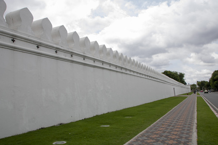 Walls of the  grand palace, Built in 1782 and for 150 years the home of the Thai King, the Royal court and the administrative seat of government, Bangkok Thailandのeditorial素材