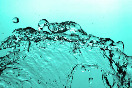 Movement of water is frozen by means of flash