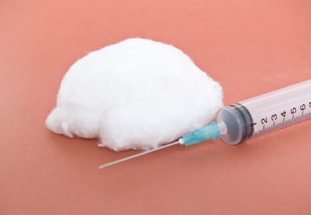  cotton and syringeの写真素材