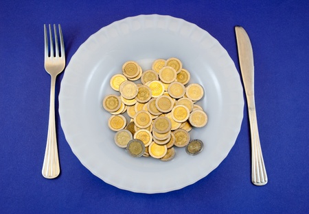 plate with currencies