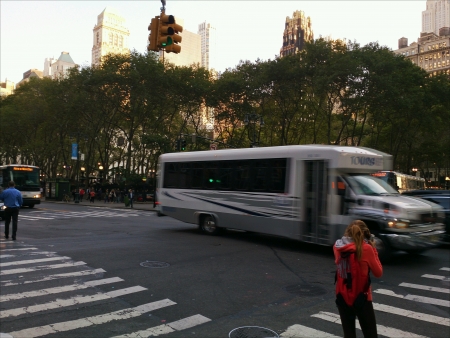 Street View on Bryan Park in New Yorkの素材