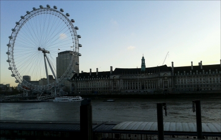 London Eye from Victoria Embankment Viewの素材