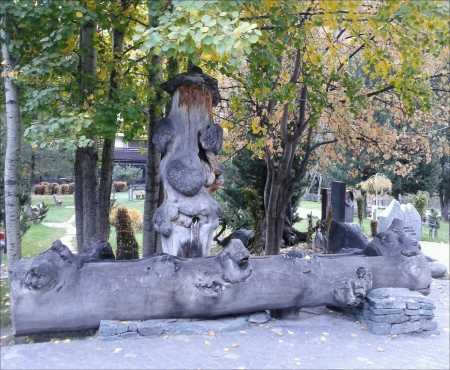Halloween Theme Wood Decor at Zermatt Ski Village.の素材