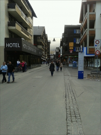 People walking in Zermatt Ski Village Switzerland.の素材