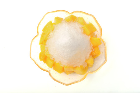 Shaved ice dessert with fresh mangoの写真素材