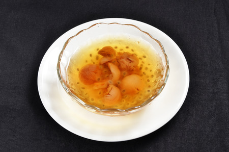 Wild starch pearl with longan in the glass bowlの写真素材