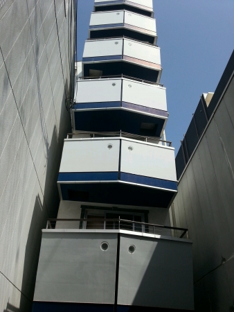 Narrow block of flatsの素材