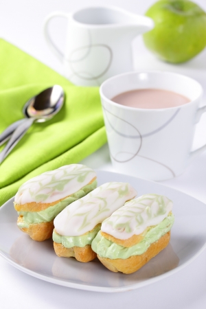  Mini eclairs with pistachio cream の写真素材