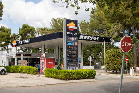 Majorca, Spain, 27th July 2021: A typical Spanish petrol station taken on the beautiful island of Majorca in Spain showing the Repsol filling stationのeditorial素材