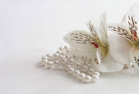 flowers and pearls, a celebratory conceptの写真素材