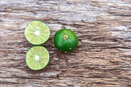 Citrus reticulata in natura. Fruit similar to orange, half bitter and very aromatic. This fruit is widely consumed naturally and in the manufacture of juices, mousses, ice cream, sweets and jellies.の写真素材